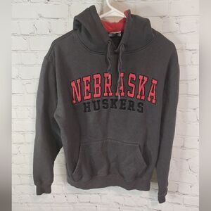 Men's Stadium Athletics "Neb. Cornhuskers" sweater hoodie, size Medium